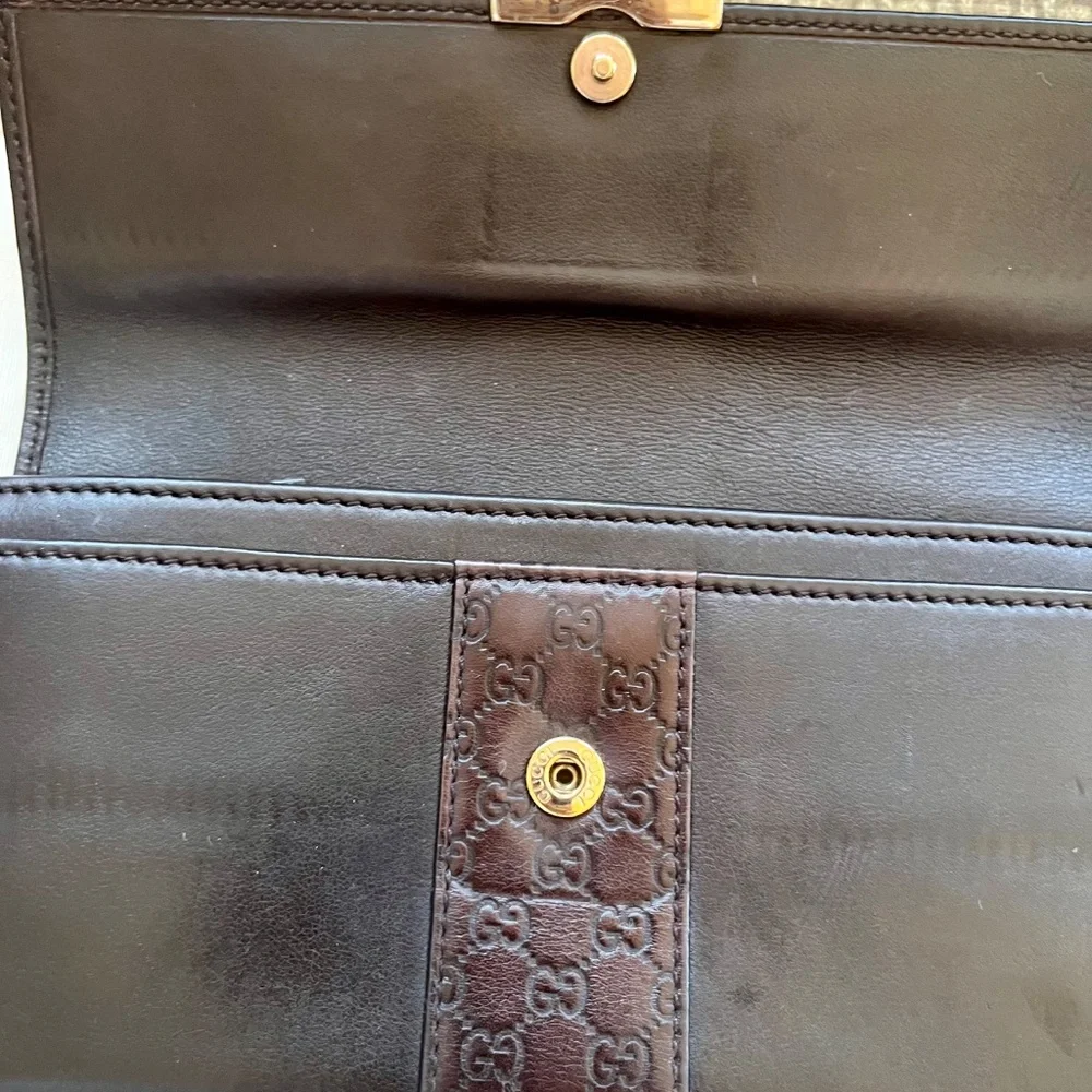 Authentic Gucci GG Embossed Leather Wallet, Brown - Picture 5 of 11